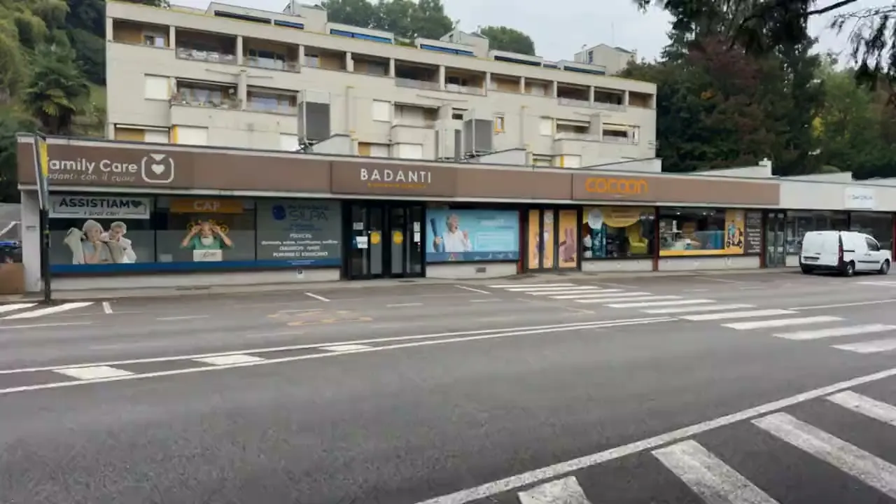 Cocoon’s premises at Via Crispi 130, Varese, seen from the street